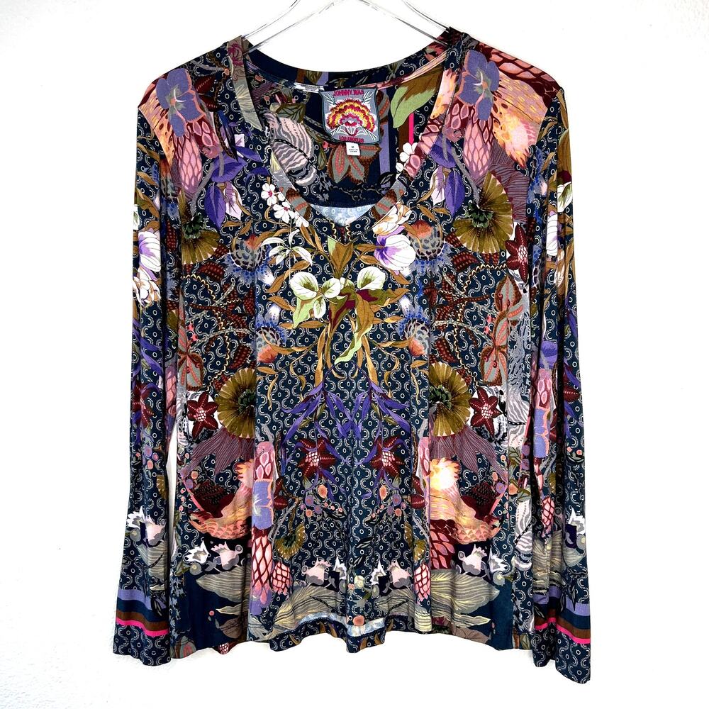 Johnny Was Aran Flower Favorite Tee Long Sleeve V-Neck Floral Printed Medium